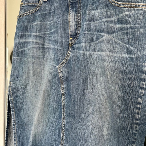 Levi jean skirt, medium wash, side slit, 33” waist - Picture 2 of 4
